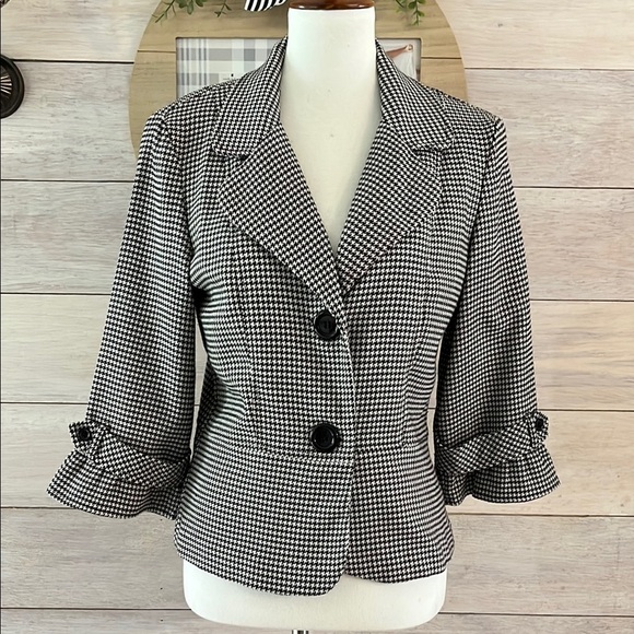 Courtenay Jackets & Blazers - Courtenay Women's Black and White Houndstooth Blazer 10